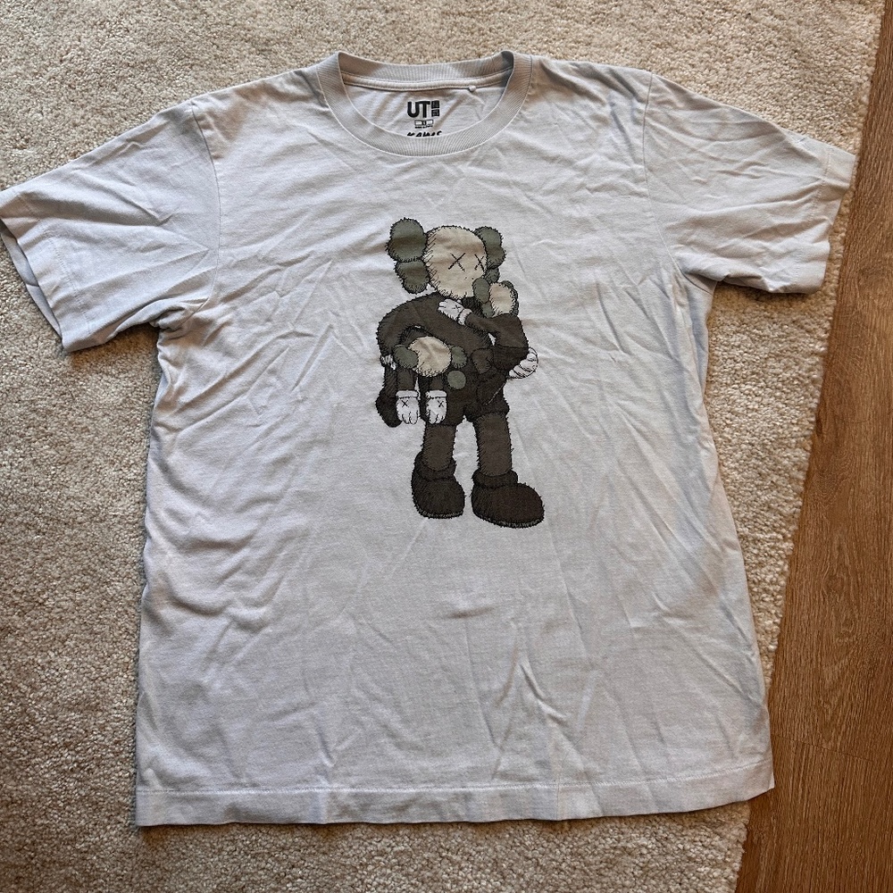 Uniqlo X Kaws shirt